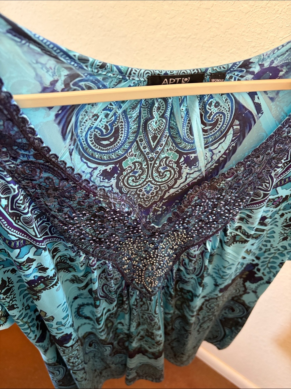 Paisley Print Women's Top - Picture 6 of 6
